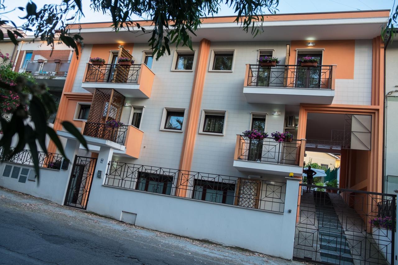 테르몰리 Geo House B&B 외부 사진